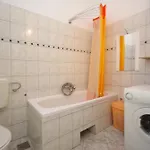 Orange House Podstrana