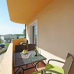 Orange House Apartment Podstrana