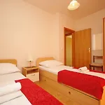 Orange House Apartment Podstrana