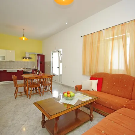 Orange House Apartment Podstrana