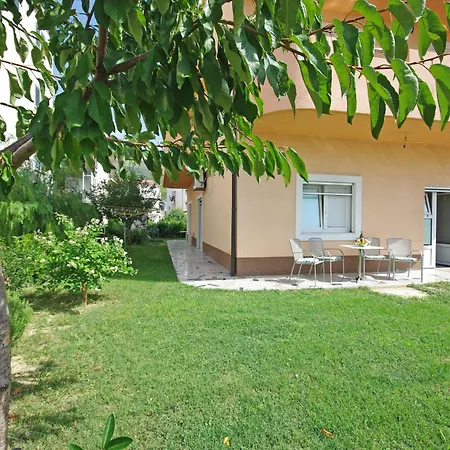 Orange House * Podstrana