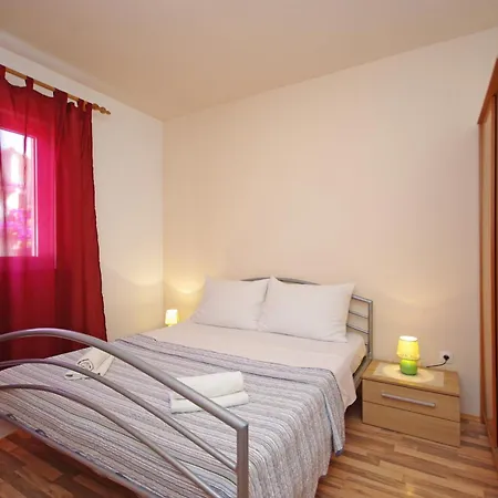 Orange House Apartman